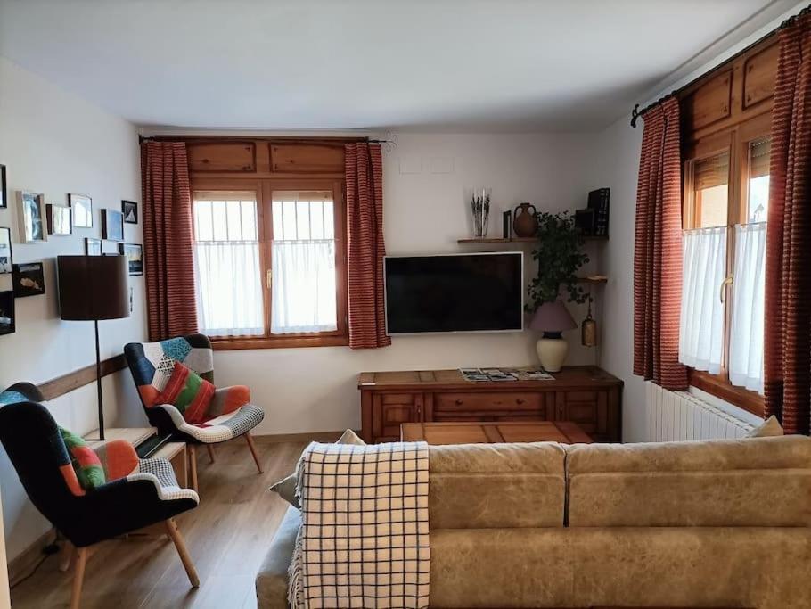 Espectacular Y Acogedor Apartamento Con Todas Las Comodidades Biescas  Exterior photo