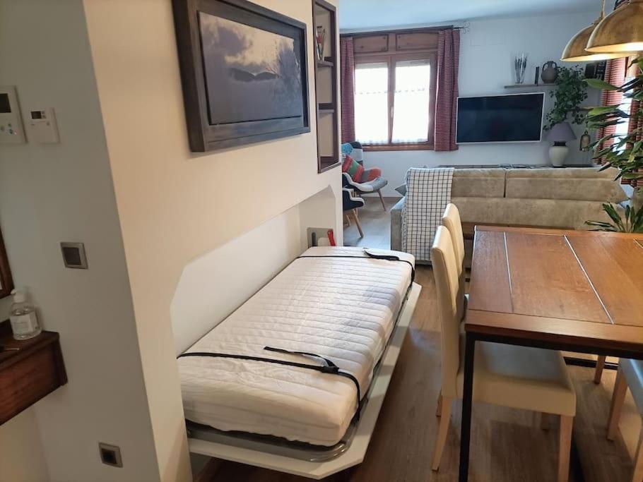 Espectacular Y Acogedor Apartamento Con Todas Las Comodidades Biescas  Exterior photo